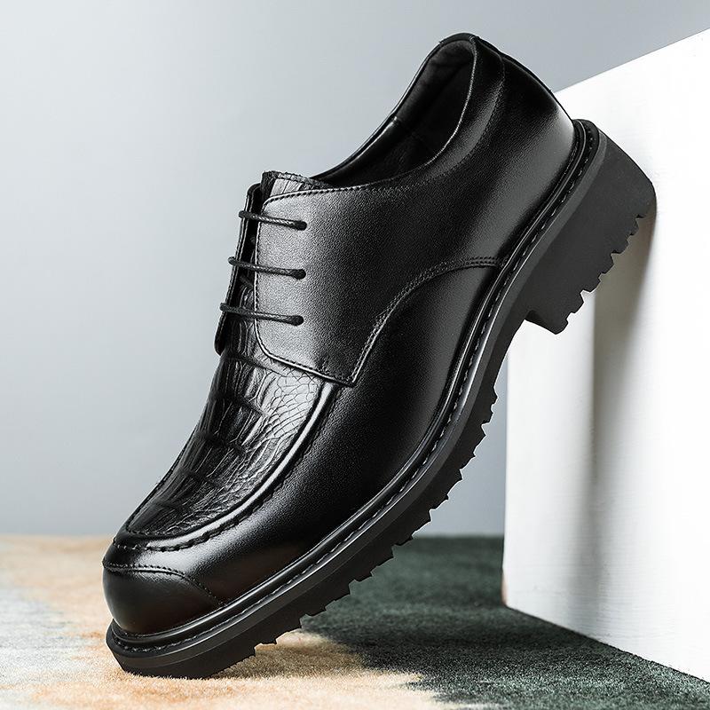 2025 leather shoes summer men s British style genuine leather men s shoes first layer cowhide business casual hollow leather shoes breathable 44
2025 leather shoes summer men s British style genuine leather men s shoes first layer cowhide business casual hollow leather shoes breathable 44