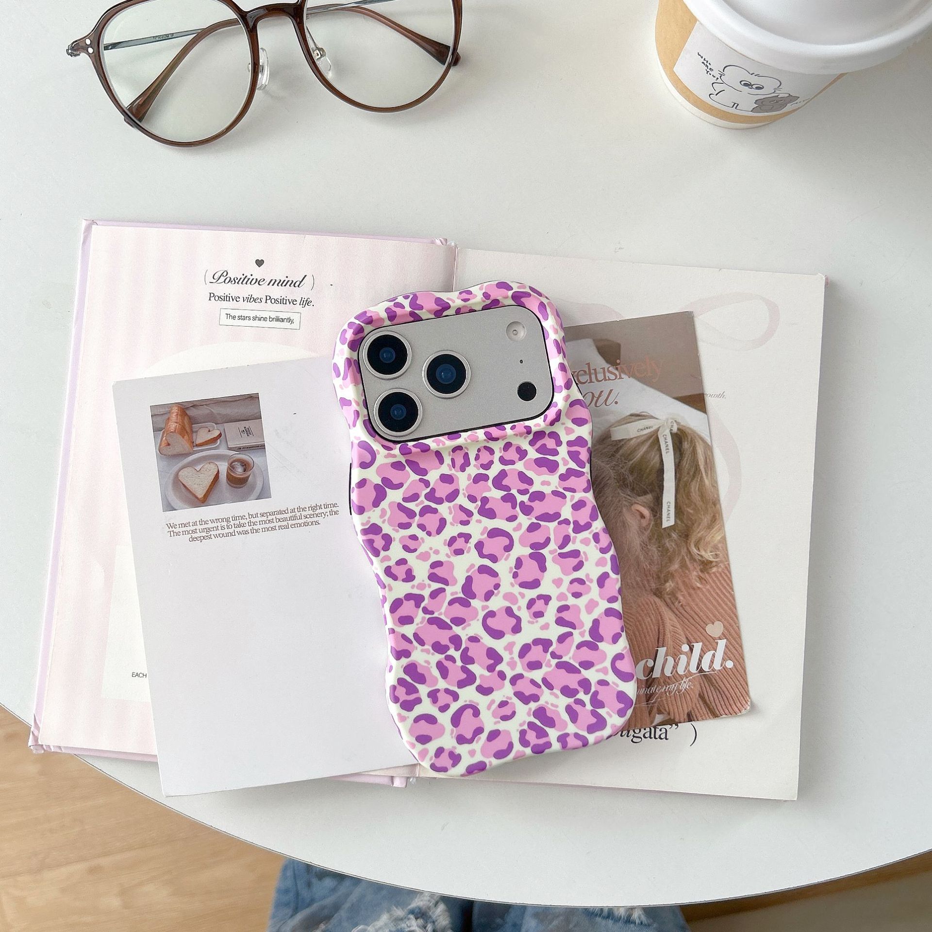 Personalized Color-Block Leopard Print Case for iPhone 16 Pro Max, Apple 17, 15/14 Two-in-One Film Case 17Pro max(without Packagi
Personalized Color-Block Leopard Print Case for iPhone 16 Pro Max, Apple 17, 15/14 Two-in-One Film Case 17Pro max(without Packagi