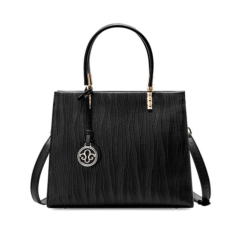 Сумки-тоуты из натуральной кожи для женщин, трендовые дизайнерские сумки с верхней ручкой для поездок на работу, женские сумки через плечо, красные, черные
Сумки-тоуты из натуральной кожи для женщин, трендовые дизайнерские сумки с верхней ручкой для поездок на работу, женские сумки через плечо, красные, черные