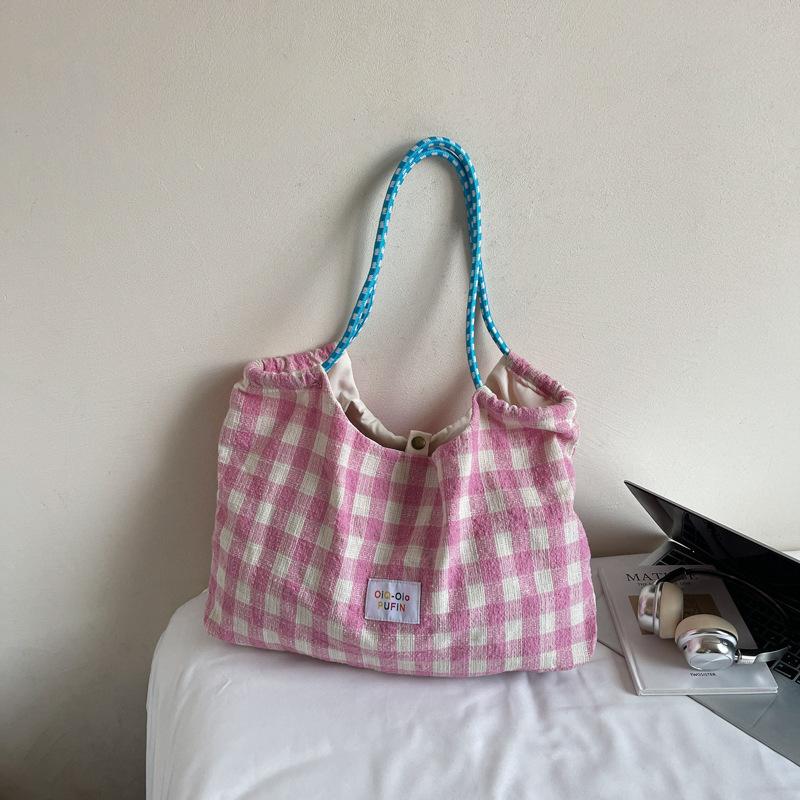 Stylish Plaid Texture Simple Shoulder Bag Large Capacity Tote Commuter Bag Soft Fairy Style Casual Student Versatile Cloth Bag
Stylish Plaid Texture Simple Shoulder Bag Large Capacity Tote Commuter Bag Soft Fairy Style Casual Student Versatile Cloth Bag
