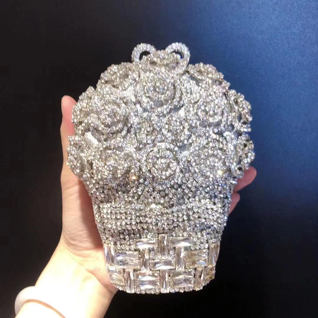 Luxury Rose Flower Rhinestone Evening Clutch Women Crystal Floral Bag Diamond Wedding Party Clutches Prom Dinner Formal Handbag 16cmX13cmX8cm серебряный
Luxury Rose Flower Rhinestone Evening Clutch Women Crystal Floral Bag Diamond Wedding Party Clutches Prom Dinner Formal Handbag 16cmX13cmX8cm серебряный