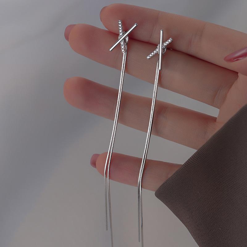 Серьги-гвоздики с крестиком, женские серьги Niche Design Sense X с бахромой, длинные, легкие, роскошные, одно- и двухсторонние серьги
Серьги-гвоздики с крестиком, женские серьги Niche Design Sense X с бахромой, длинные, легкие, роскошные, одно- и двухсторонние серьги