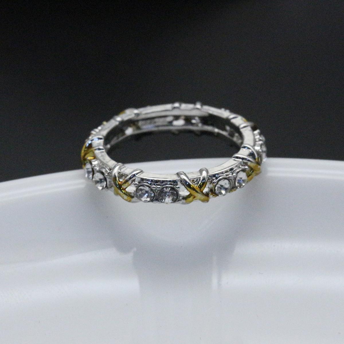 Женские роскошные элегантные серебряные кольца с белым камнем, обручальные украшения, подарок 8
Женские роскошные элегантные серебряные кольца с белым камнем, обручальные украшения, подарок 8