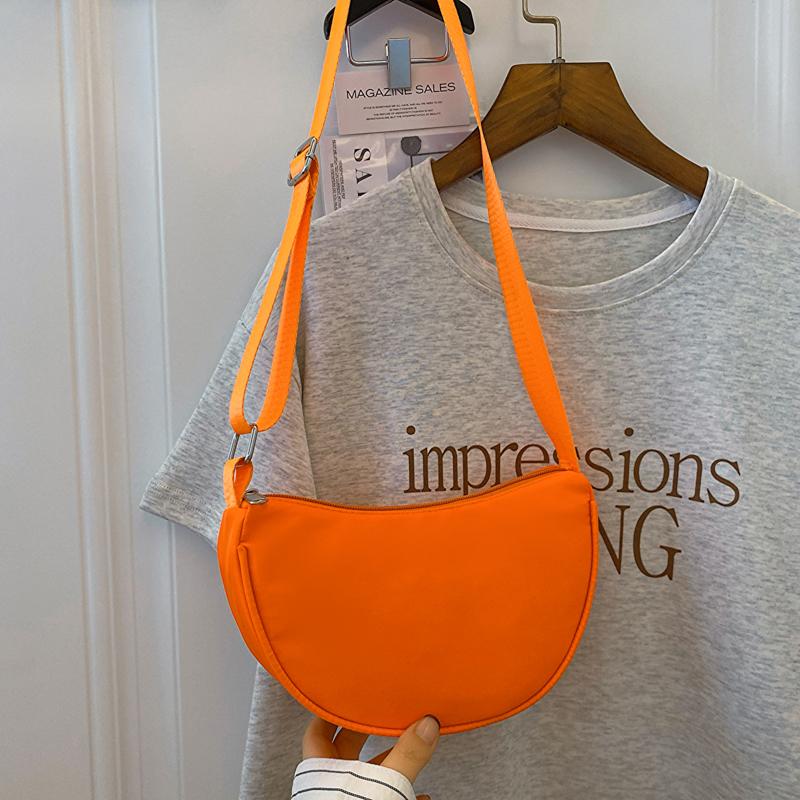Классическая однотонная детская простая сумка через плечо, сумка через плечо, тканевый материал, легкая и портативная, несколько цветов
Классическая однотонная детская простая сумка через плечо, сумка через плечо, тканевый материал, легкая и портативная, несколько цветов