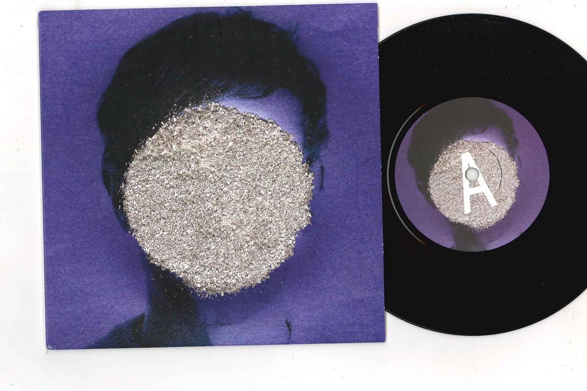 7inch Record POST WAR YEARS - Whole World On Its Head CC014 CHESS CLUB 2009 UK Dance & Electronica Used
7inch Record POST WAR YEARS - Whole World On Its Head CC014 CHESS CLUB 2009 UK Dance & Electronica Used