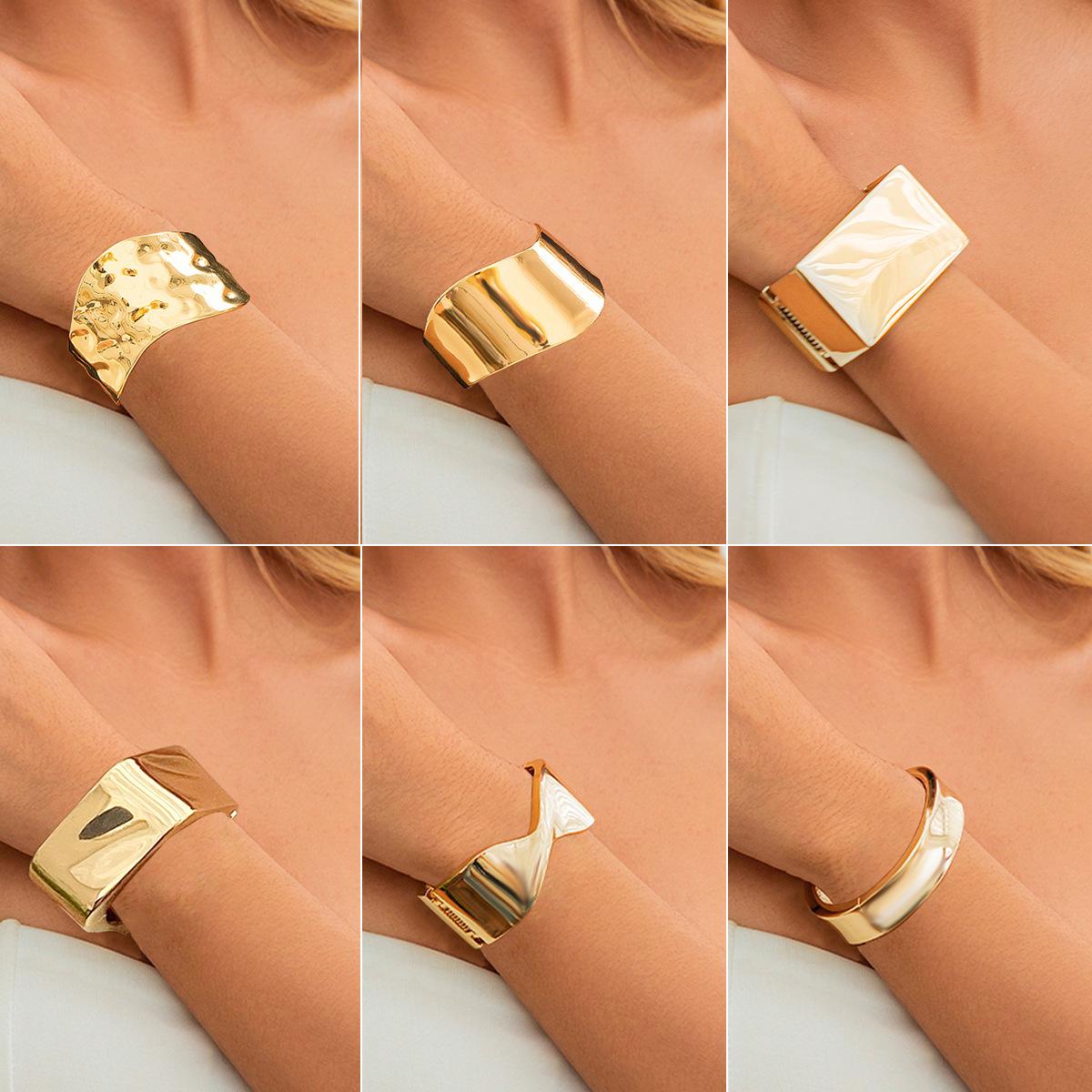 Irregular smooth metal wide bracelet bracelet fashion personality C-shaped texture open bracelet See details
Irregular smooth metal wide bracelet bracelet fashion personality C-shaped texture open bracelet See details