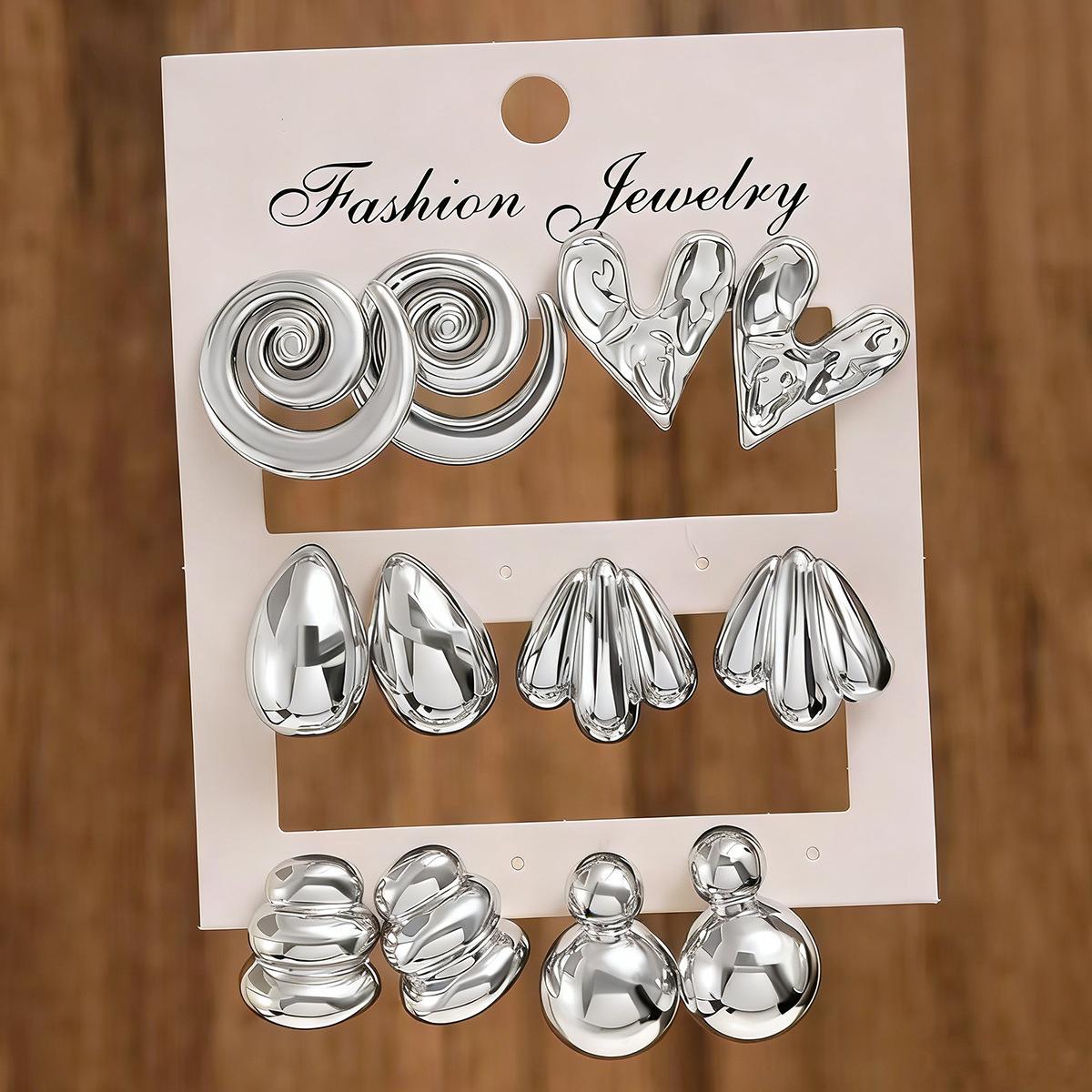 Hot-selling European and American geometric creative modeling earrings set personalized irregular earrings exaggerated earrings
Hot-selling European and American geometric creative modeling earrings set personalized irregular earrings exaggerated earrings