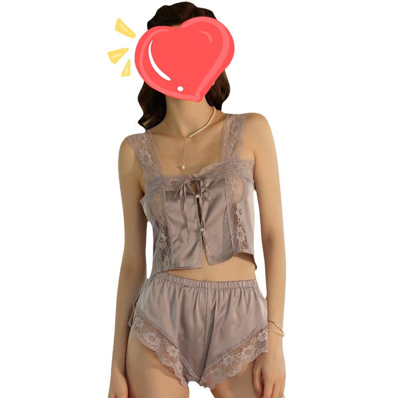 Elegant Lace Camisole & Shorts Set - Pure Desire XL
Elegant Lace Camisole & Shorts Set - Pure Desire XL
