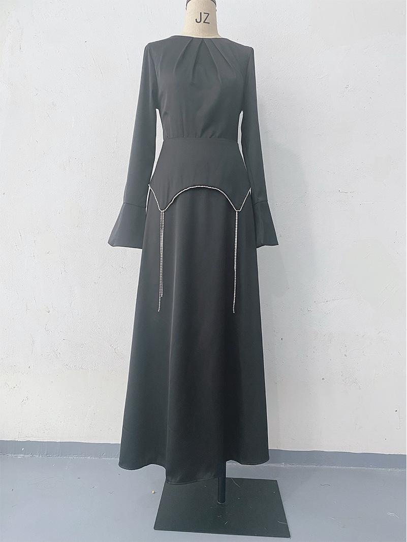 Осень 2023 Однотонное платье с длинным рукавом и цепочкой из страз для подчеркивания талии XL чёрный
Осень 2023 Однотонное платье с длинным рукавом и цепочкой из страз для подчеркивания талии XL чёрный