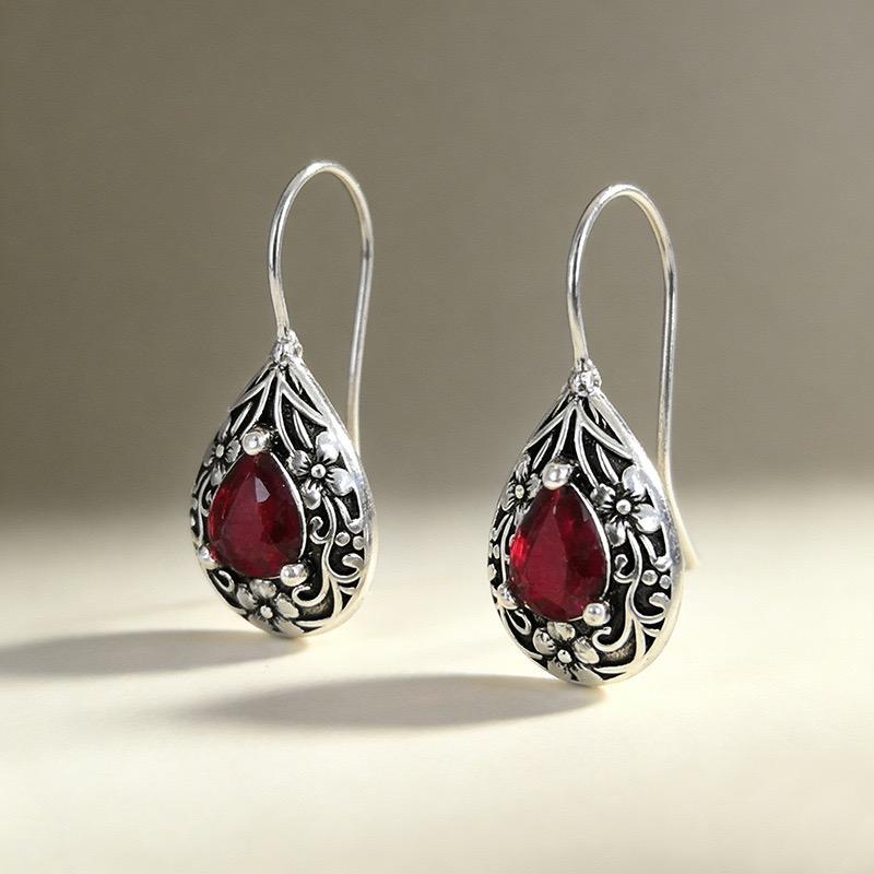 925 Sterling Silver Earrings For Women Trendy Geometric Retro Red Stone Earring Jewelry Prevent Allergy Party Gift Accessories
925 Sterling Silver Earrings For Women Trendy Geometric Retro Red Stone Earring Jewelry Prevent Allergy Party Gift Accessories