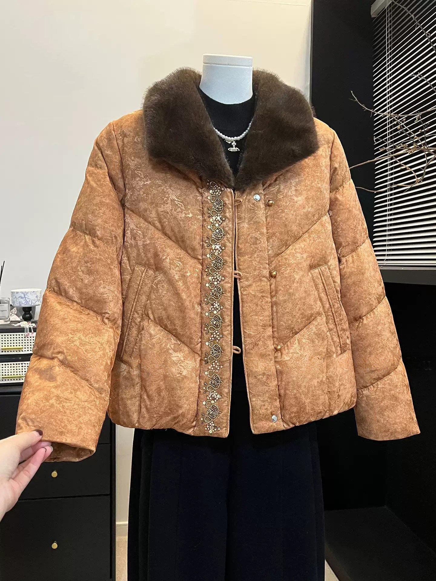Women s 2025 New Style Winter Down Jacket - Stylish Petite Coat for Middle-Aged & Elderly with Chinese Style Embroidery M (~105 jin)
Women s 2025 New Style Winter Down Jacket - Stylish Petite Coat for Middle-Aged & Elderly with Chinese Style Embroidery M (~105 jin)