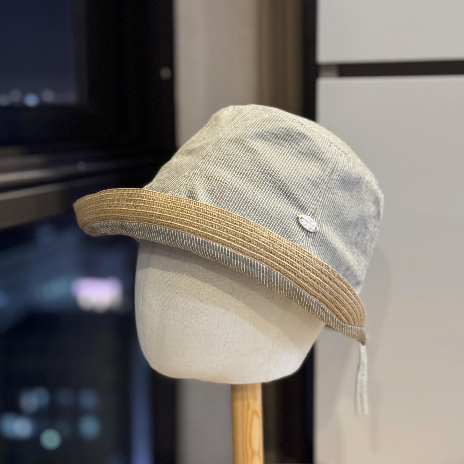 New spring and summer style foldable fisherman hat, fashionable and versatile, sun-blocking and sun-protective, makes the face look smaller, casual Adult54-60Adjustable хаки
New spring and summer style foldable fisherman hat, fashionable and versatile, sun-blocking and sun-protective, makes the face look smaller, casual Adult54-60Adjustable хаки