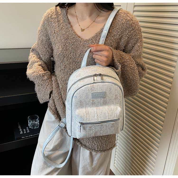 Cute Commuting Backpack Female College Style Schoolbag Traveling Light 24x11x31 Large білий
Cute Commuting Backpack Female College Style Schoolbag Traveling Light 24x11x31 Large білий