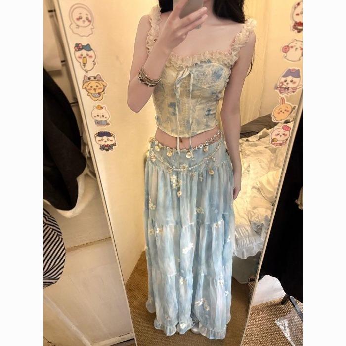 Summer new blue floral long dress pure desire suspender top high waist skirt long skirt holiday style two-piece set S
Summer new blue floral long dress pure desire suspender top high waist skirt long skirt holiday style two-piece set S