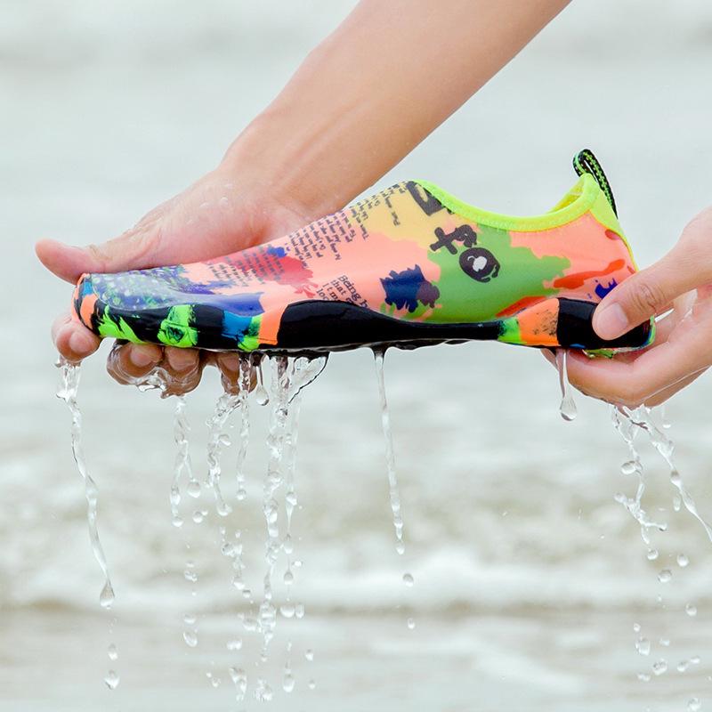 2022 Summer Quick-Dry Water Shoes for Couples - Beach, Diving, and Sports Close-Fit Soft Shoes Size 41
2022 Summer Quick-Dry Water Shoes for Couples - Beach, Diving, and Sports Close-Fit Soft Shoes Size 41