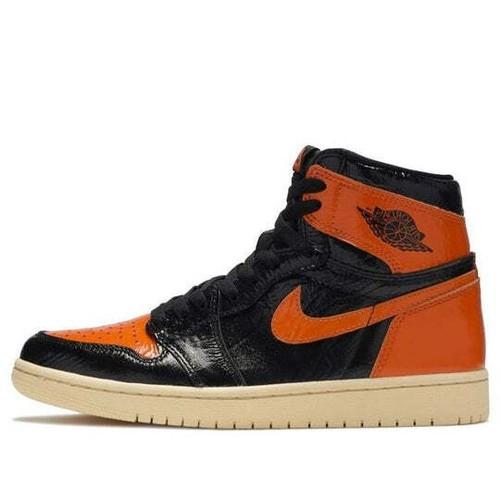 Air Jordan 1 Retro High OG Shattered Backboard 3.0 555088-028 EU 44 чорний
Air Jordan 1 Retro High OG Shattered Backboard 3.0 555088-028 EU 44 чорний