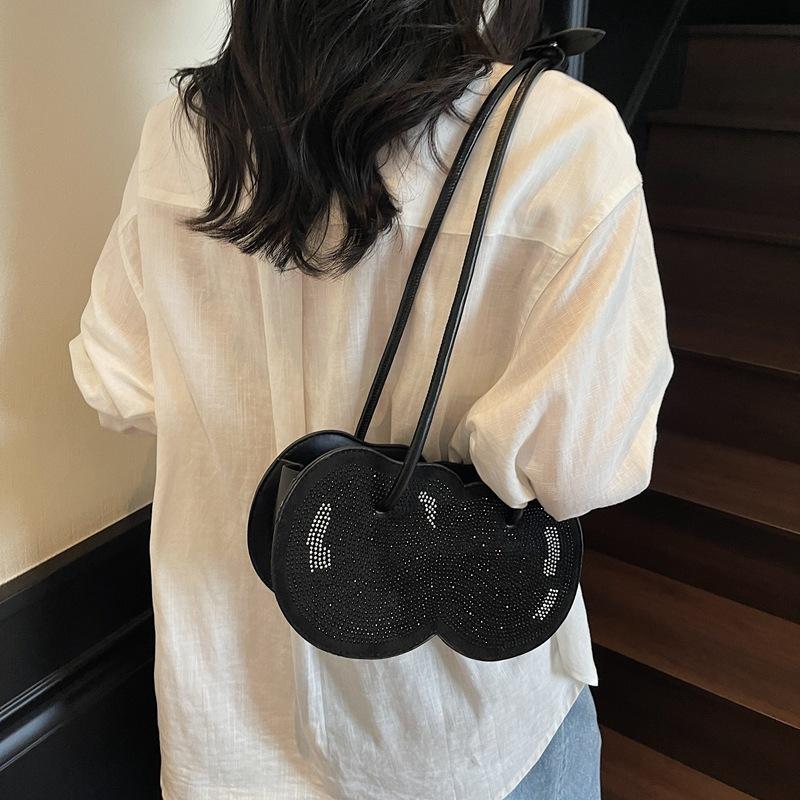 Bag Underarm bag Women s backpack New niche fashion personalized sticker diamond shoulder bag чорний
Bag Underarm bag Women s backpack New niche fashion personalized sticker diamond shoulder bag чорний