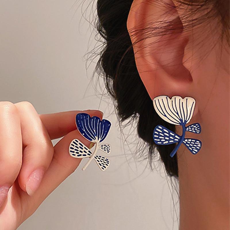 Vintage Asymmetric Drip Glaze Flower Stud Earrings for Women New Simple Design Fashion Zircon Wedding Accessories Gifts
Vintage Asymmetric Drip Glaze Flower Stud Earrings for Women New Simple Design Fashion Zircon Wedding Accessories Gifts