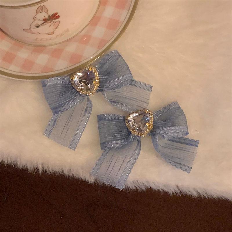 Cute Blue Rhinestone Bowknot Barrettes Good-looking Sweet Girl Bangs Broken Hair Side Clip Lolita Headdress
Cute Blue Rhinestone Bowknot Barrettes Good-looking Sweet Girl Bangs Broken Hair Side Clip Lolita Headdress