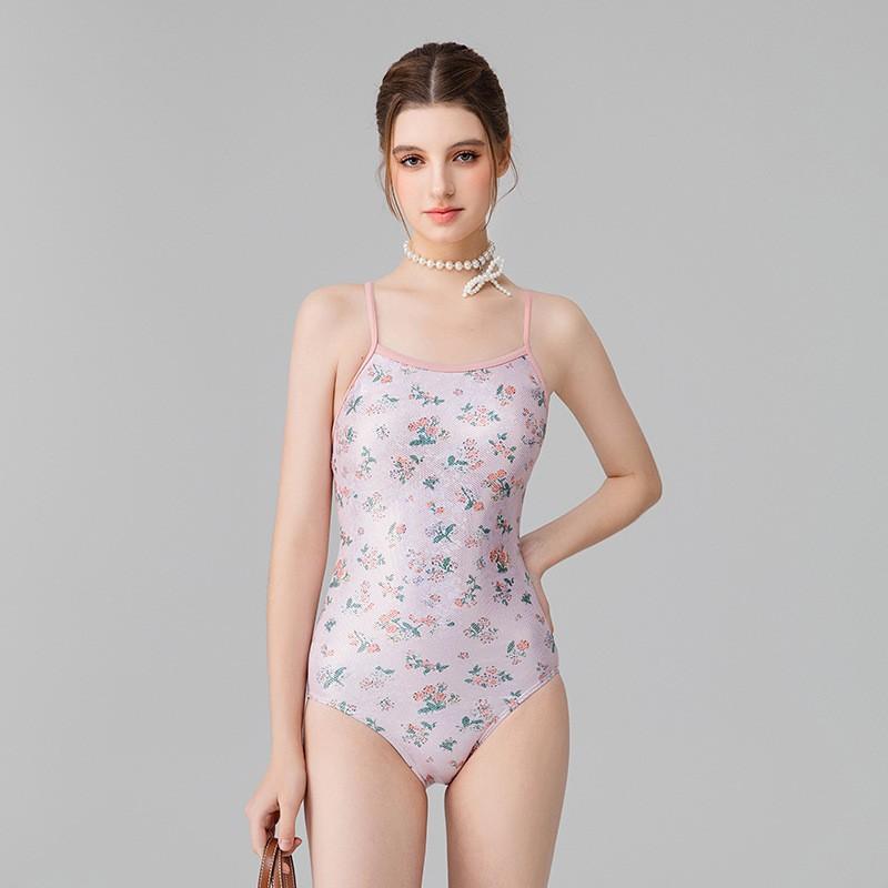 Small Fresh Pink Floral Sexy Tight-fitting Racing Sports One-piece Triangle Swimming Pool Hot Swimsuit Women 2XL
Small Fresh Pink Floral Sexy Tight-fitting Racing Sports One-piece Triangle Swimming Pool Hot Swimsuit Women 2XL