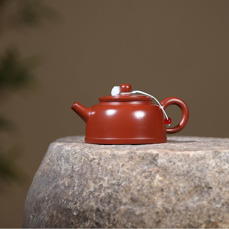 200ml High-end Yixing Purple Clay Teapots Handmade De Zhong Pot Raw Ore Dahongpao Mud Kettle With Infuser Chinese Zisha Tea Set
200ml High-end Yixing Purple Clay Teapots Handmade De Zhong Pot Raw Ore Dahongpao Mud Kettle With Infuser Chinese Zisha Tea Set
