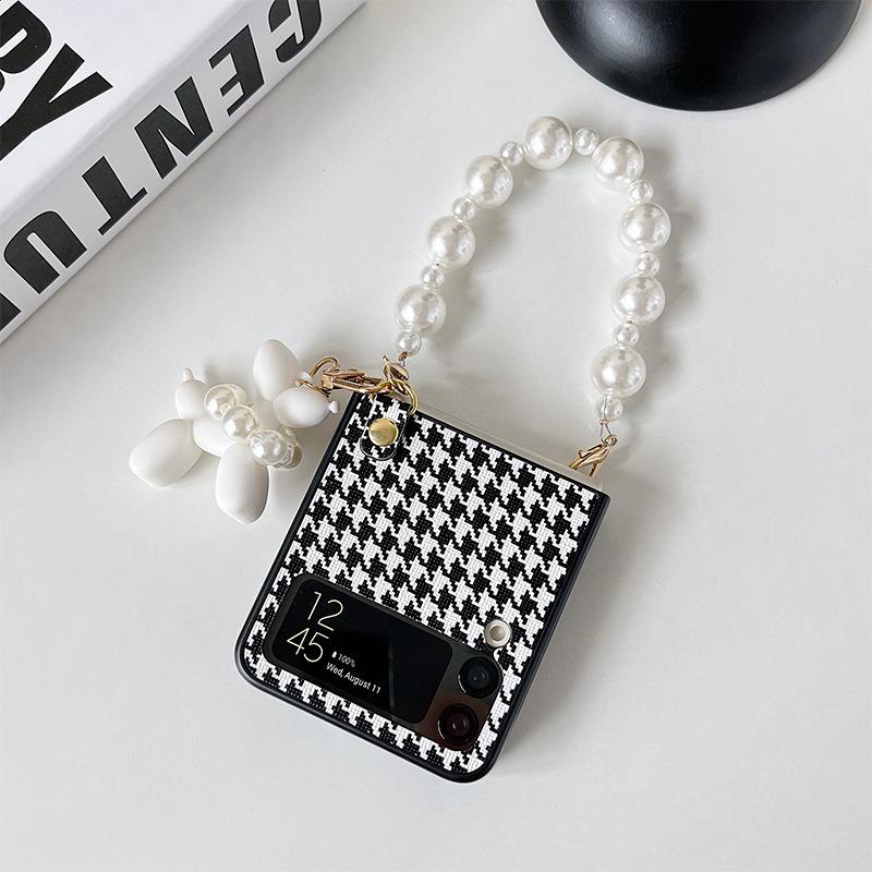 Applicable To Samsung Zflip7 Pearl Mobile Phone Case Folding Screen Can Be Flipped Wind Dog Pendant Light Luxury Women 6 samsung zflip3
Applicable To Samsung Zflip7 Pearl Mobile Phone Case Folding Screen Can Be Flipped Wind Dog Pendant Light Luxury Women 6 samsung zflip3