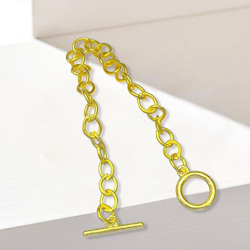 Европейский и американский модный браслет из гальванизированного металла с пряжкой OT для женщин 18cm
Европейский и американский модный браслет из гальванизированного металла с пряжкой OT для женщин 18cm