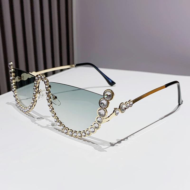 Luxury Brand Designer Diamond Half Frame Sunglasses Women For Female Vintage Fashion Sun Glasses Punk Rhinestone Crystal Metal зелений
Luxury Brand Designer Diamond Half Frame Sunglasses Women For Female Vintage Fashion Sun Glasses Punk Rhinestone Crystal Metal зелений
