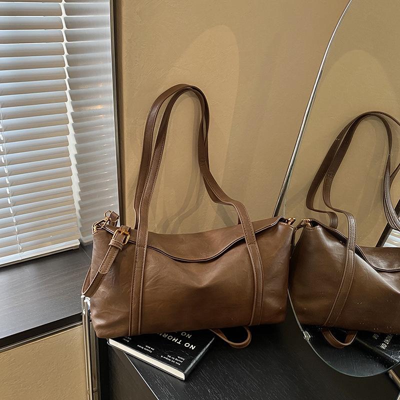 Популярные сумки женские новые нишевые ретро сумки подмышку универсальные плечевые сумки-мессенджеры
Популярные сумки женские новые нишевые ретро сумки подмышку универсальные плечевые сумки-мессенджеры