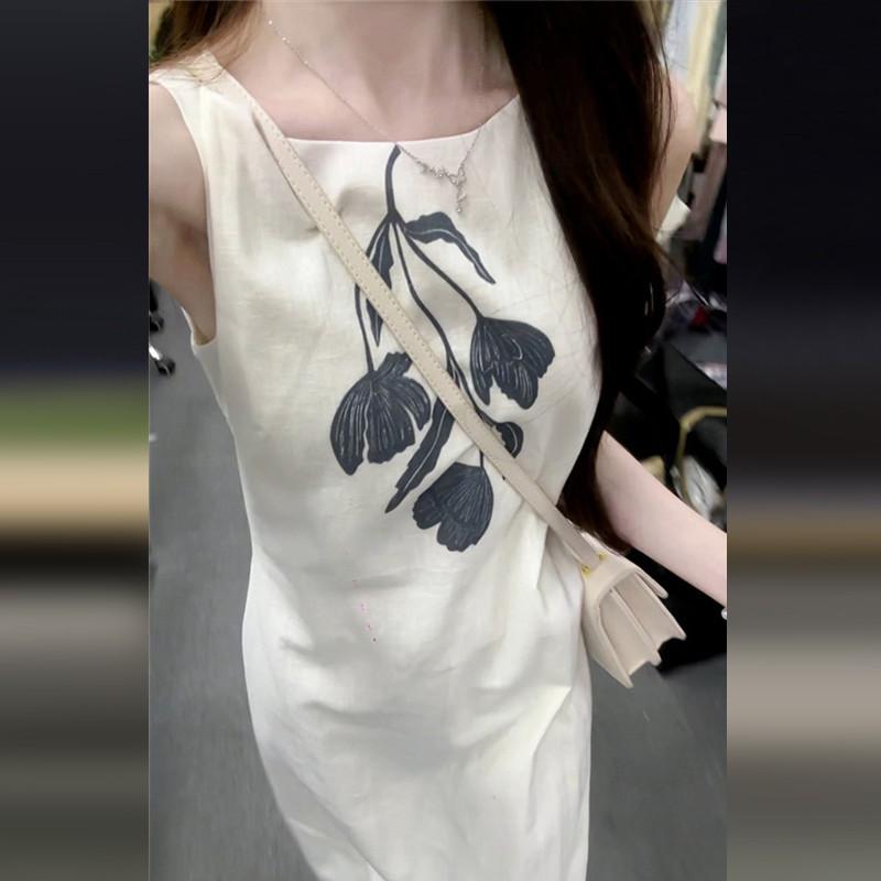 Temperament Retro Print Dress Women s Summer Sleeveless Zipper Vest Long Skirt XL білий
Temperament Retro Print Dress Women s Summer Sleeveless Zipper Vest Long Skirt XL білий