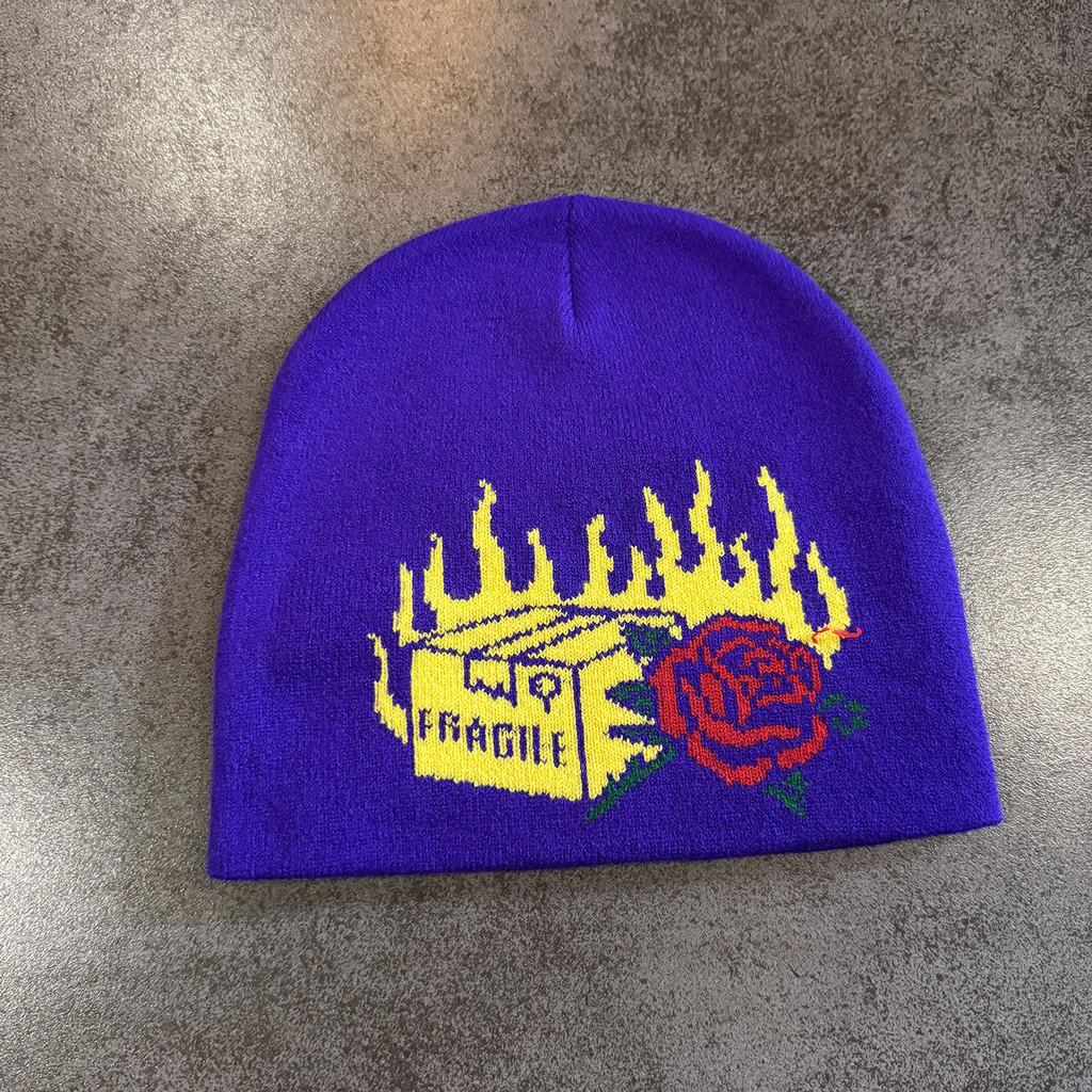 Halloween Themed Knit Hat With Fire Rose Design For Autumn And Winter Outdoors Purple
Halloween Themed Knit Hat With Fire Rose Design For Autumn And Winter Outdoors Purple