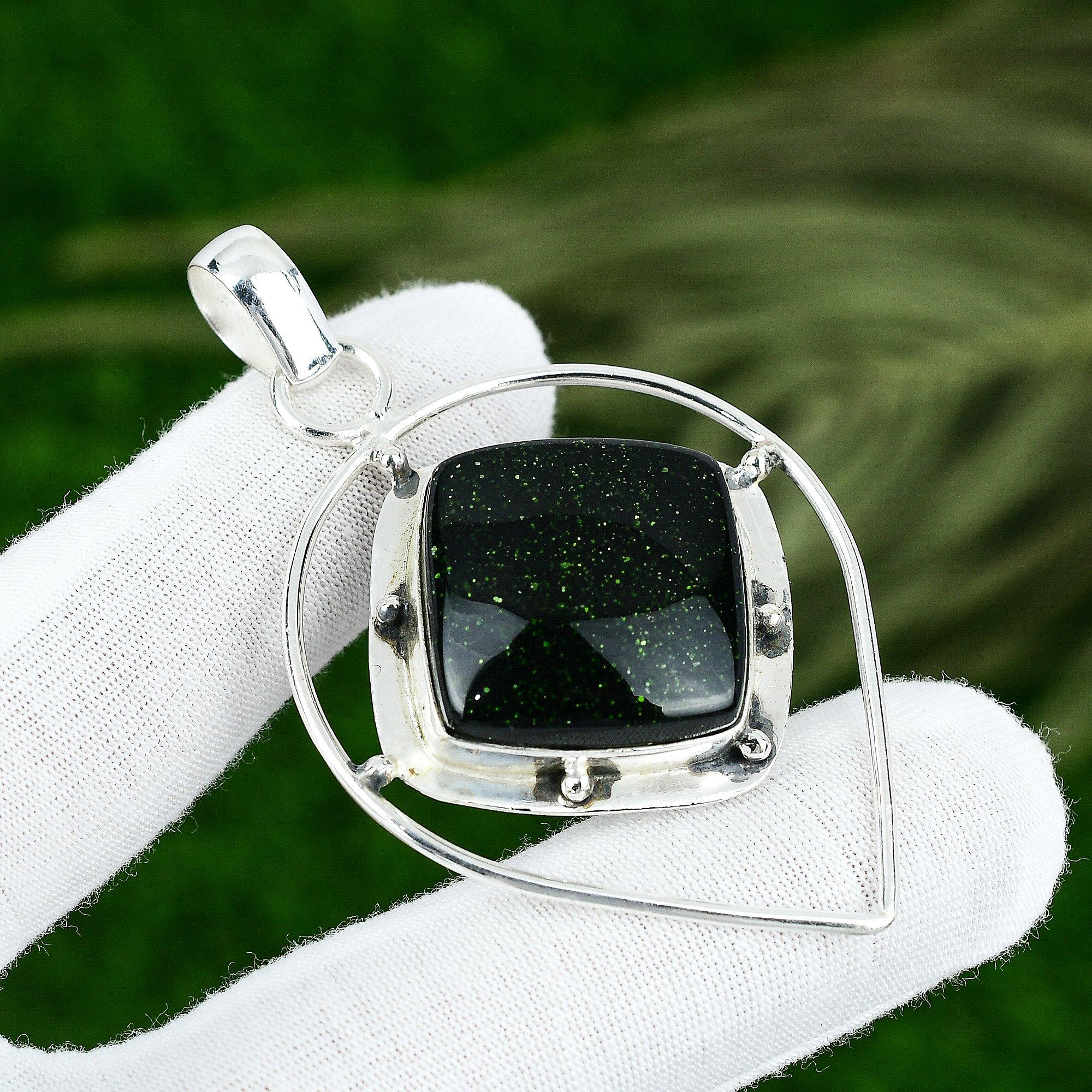 Natural Green Sunstone Gemstone Jewelry 925 Sterling Silver Pendant For Women
Natural Green Sunstone Gemstone Jewelry 925 Sterling Silver Pendant For Women