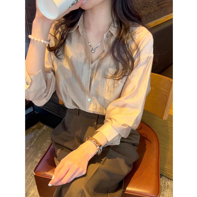 Autumn Women s Street-Style Chic Two-Piece: High-End Shirt & Wide-Leg Pants Suit M
Autumn Women s Street-Style Chic Two-Piece: High-End Shirt & Wide-Leg Pants Suit M