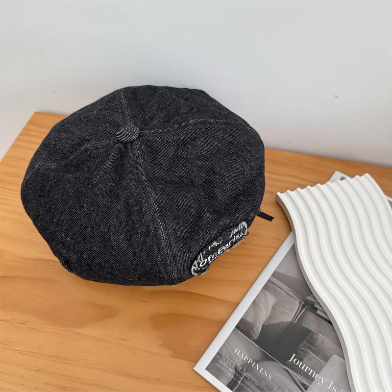 Stylish Denim Beret Cap With Sunshade Windproof And Warmth Features Perfect For Fashionable Outfits чорний
Stylish Denim Beret Cap With Sunshade Windproof And Warmth Features Perfect For Fashionable Outfits чорний