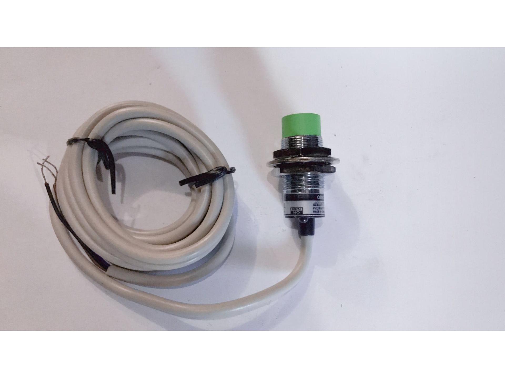 Hukong Proximity Switch E2E-X10ME1/E2F1F2Y1Y2-X14MD1D2 AC/DC 3-Wire NO/NC
Hukong Proximity Switch E2E-X10ME1/E2F1F2Y1Y2-X14MD1D2 AC/DC 3-Wire NO/NC