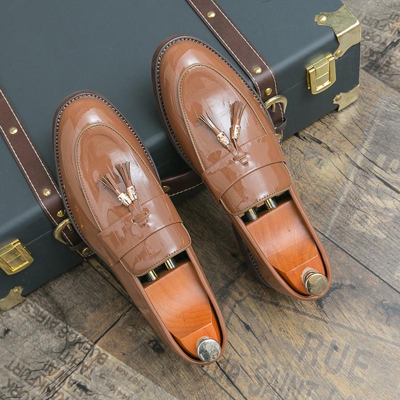 Мода Модный бренд Патентная кожа Мужская деловая формальная одежда Деловой кэжуал Кожаная обувь Весна 2025 Мужские остроносые лоферы 38 коричневый
Мода Модный бренд Патентная кожа Мужская деловая формальная одежда Деловой кэжуал Кожаная обувь Весна 2025 Мужские остроносые лоферы 38 коричневый