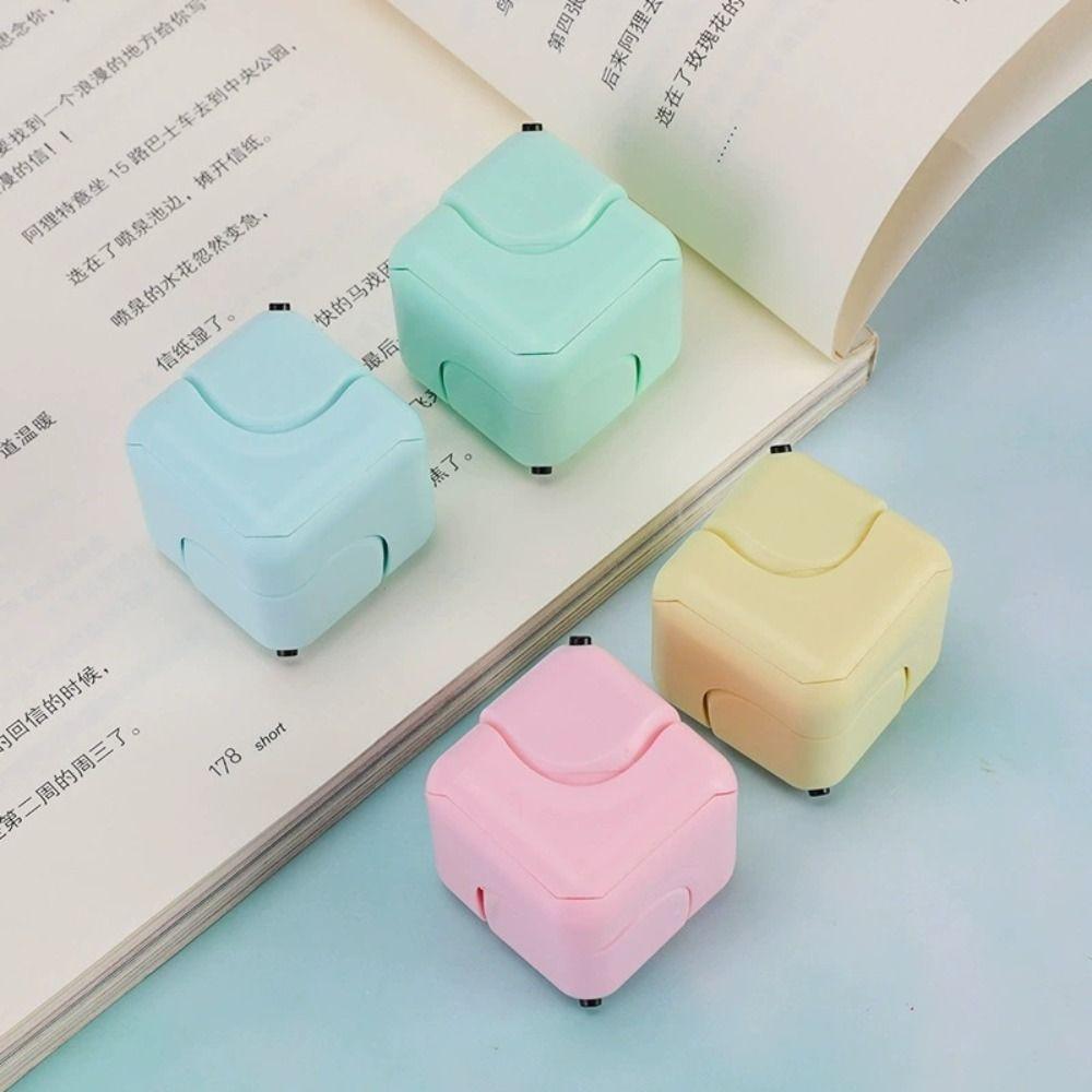 4pcs/set Mini Cube Gyro Anti-anxiety Finger Spinner Toy Cute Square Fingertip Toys Adult 4pcs/set
4pcs/set Mini Cube Gyro Anti-anxiety Finger Spinner Toy Cute Square Fingertip Toys Adult 4pcs/set