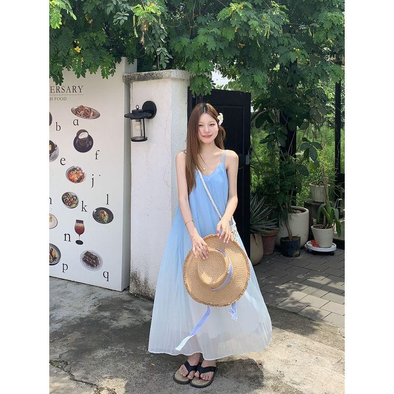 Kumikumi Holiday Style Blue Gradient Sling One piece Dress Women clothing Summer Chic Age-Reducing Loose Slimming Long dress Blue Gradient Dress L
Kumikumi Holiday Style Blue Gradient Sling One piece Dress Women clothing Summer Chic Age-Reducing Loose Slimming Long dress Blue Gradient Dress L