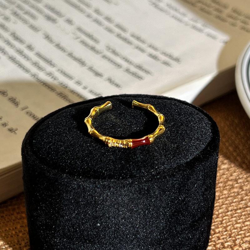 2026 Ankara Red Wangcai Transshipment Bamboo Open Ring Women s Niche Light Luxury High-end Sweet and Cool Temperament Index Finger Ring Resizable
2026 Ankara Red Wangcai Transshipment Bamboo Open Ring Women s Niche Light Luxury High-end Sweet and Cool Temperament Index Finger Ring Resizable