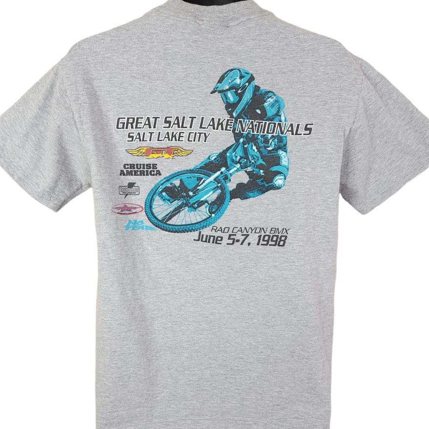 Vintage Rad Canyon BMX 100% Cotton T-shirt Mens Tees Top Mens Size Medium 90s 1998 Nationals No Fear ABA XL
Vintage Rad Canyon BMX 100% Cotton T-shirt Mens Tees Top Mens Size Medium 90s 1998 Nationals No Fear ABA XL