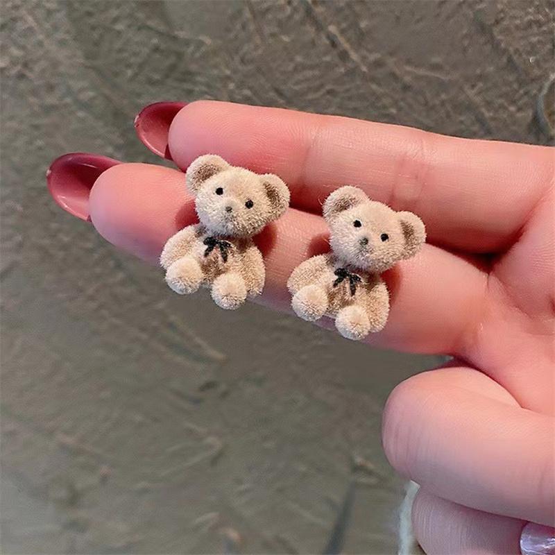 Милые бархатные плюшевые серьги-гвоздики в виде медвежат для женщин, ювелирные изделия, аксессуары для вечеринок, подарок бежевый
Милые бархатные плюшевые серьги-гвоздики в виде медвежат для женщин, ювелирные изделия, аксессуары для вечеринок, подарок бежевый