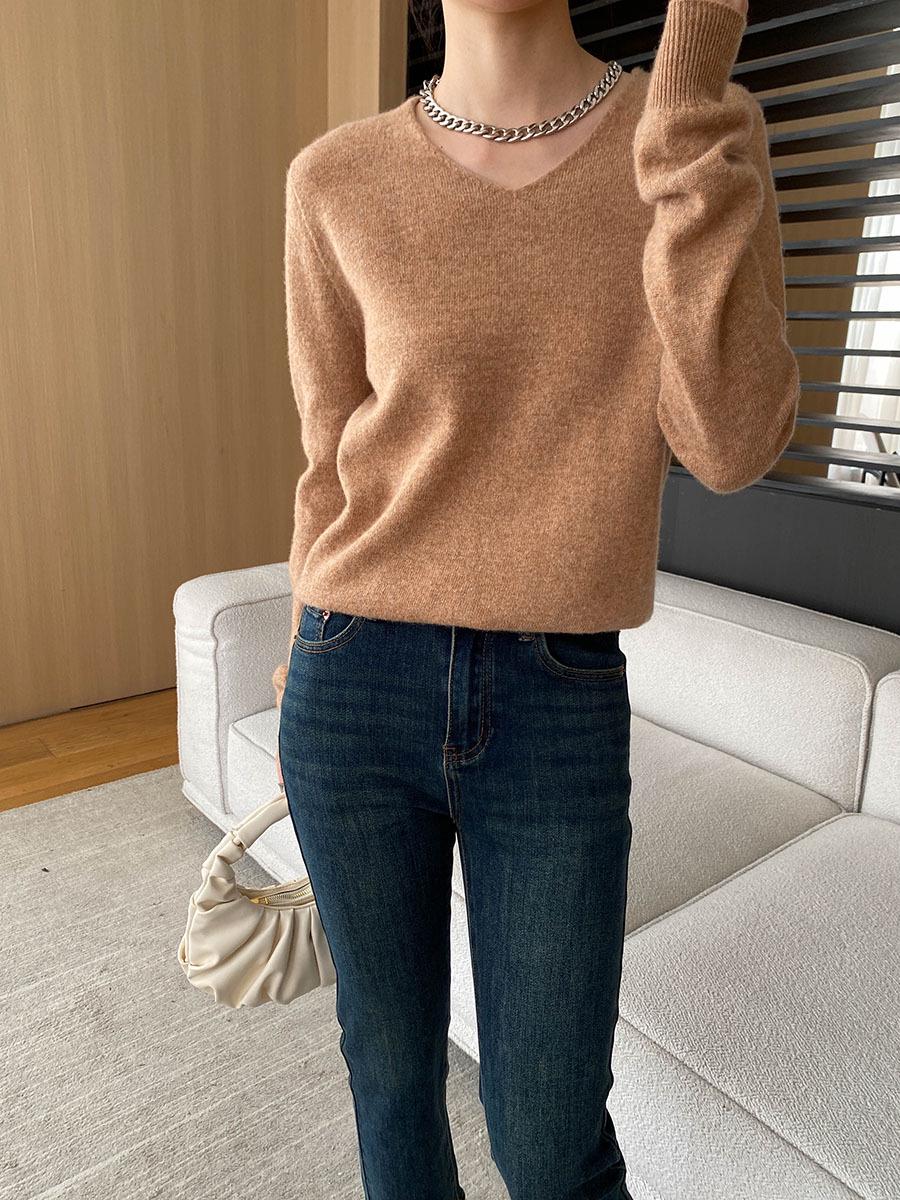 Sinan SN6156 Полностью шерстяной свитер свободного кроя с V-образным вырезом - Коллекция осень/зима 2024 Large
Sinan SN6156 Полностью шерстяной свитер свободного кроя с V-образным вырезом - Коллекция осень/зима 2024 Large