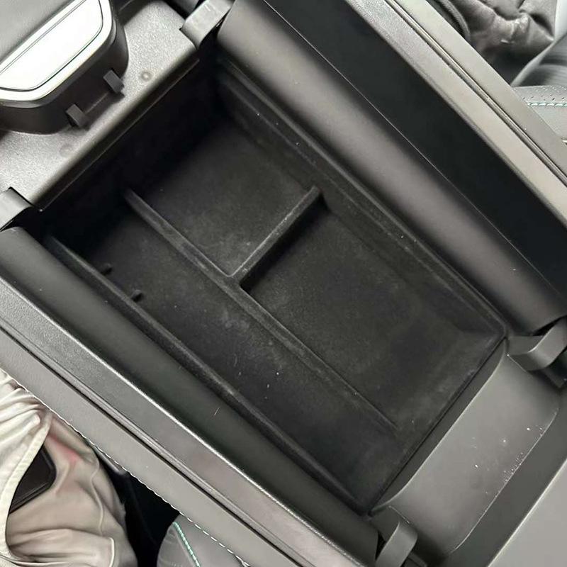 Suitable for 2026-2026 dark blue SL03 central control armrest box storage box car storage car supplies
Suitable for 2026-2026 dark blue SL03 central control armrest box storage box car storage car supplies