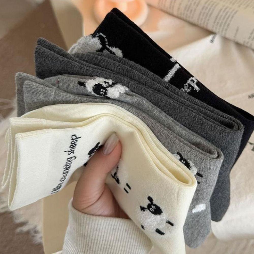 4Pairs Breathable Cartoon Sheep Socks Letter Short Tube Socks Kawaii Sock Set Women Streetwear 4Pairs
4Pairs Breathable Cartoon Sheep Socks Letter Short Tube Socks Kawaii Sock Set Women Streetwear 4Pairs