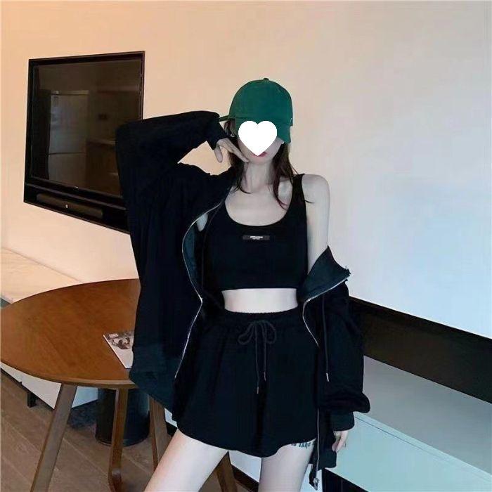 Summer Fashion Casual Fitness Hoodie, Shorts and Three-piece Sporty Suit for Women 3XL чорний
Summer Fashion Casual Fitness Hoodie, Shorts and Three-piece Sporty Suit for Women 3XL чорний