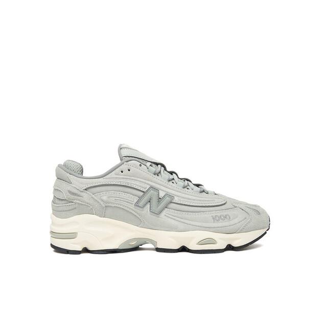 Кроссовки New Balance U10002LV EU 42
Кроссовки New Balance U10002LV EU 42