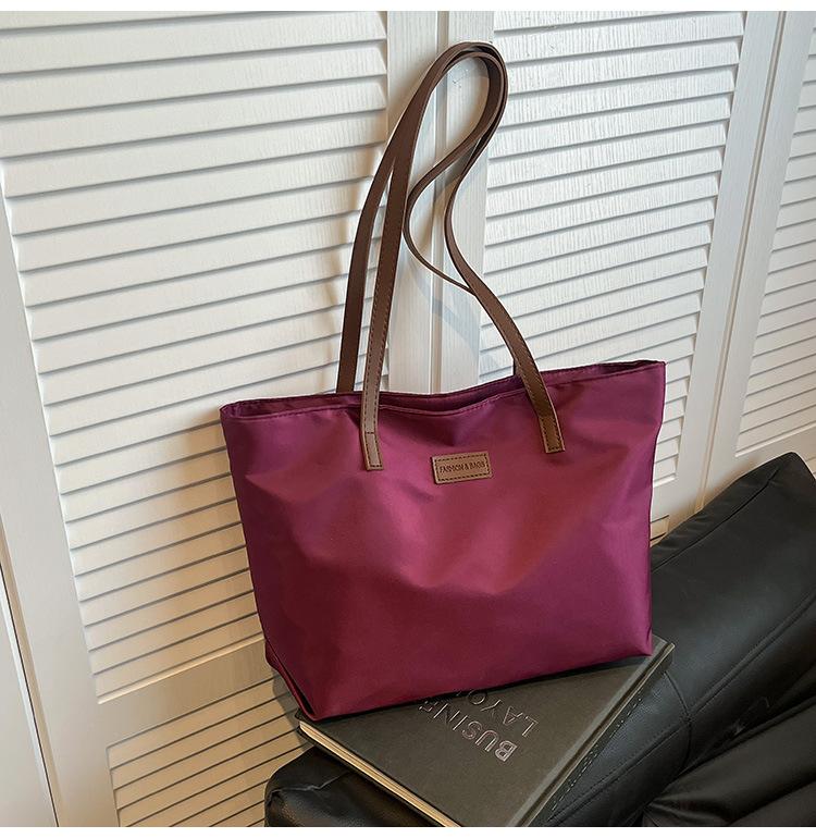 Casual Women s Oxford Cloth Shoulder Bags College Commuter Ladies Waterproof Tote Shopping Bag Large Capacity Female Handbags фіолетовий
Casual Women s Oxford Cloth Shoulder Bags College Commuter Ladies Waterproof Tote Shopping Bag Large Capacity Female Handbags фіолетовий