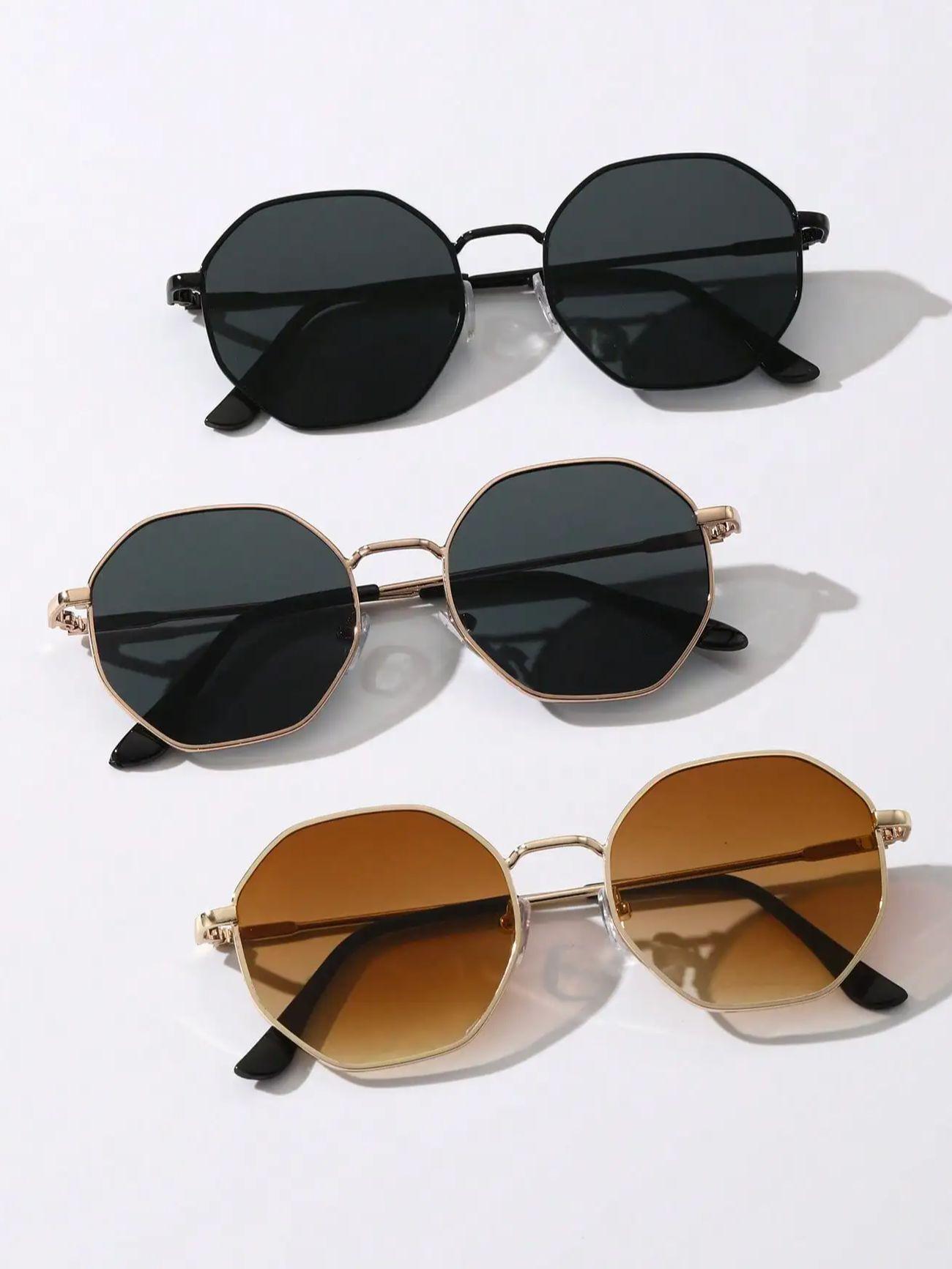 3Pcs Metal Round Frame Glasses, Same Accessories Glasses for Men and Women, Simple and Fashionable Basic Trendyy Glasses
3Pcs Metal Round Frame Glasses, Same Accessories Glasses for Men and Women, Simple and Fashionable Basic Trendyy Glasses
