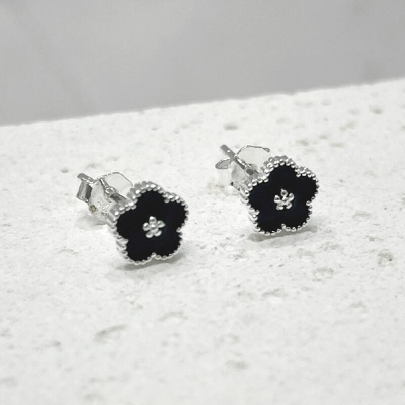 925 Silver Black Flower Earrings M-APE002 M-APE002
925 Silver Black Flower Earrings M-APE002 M-APE002