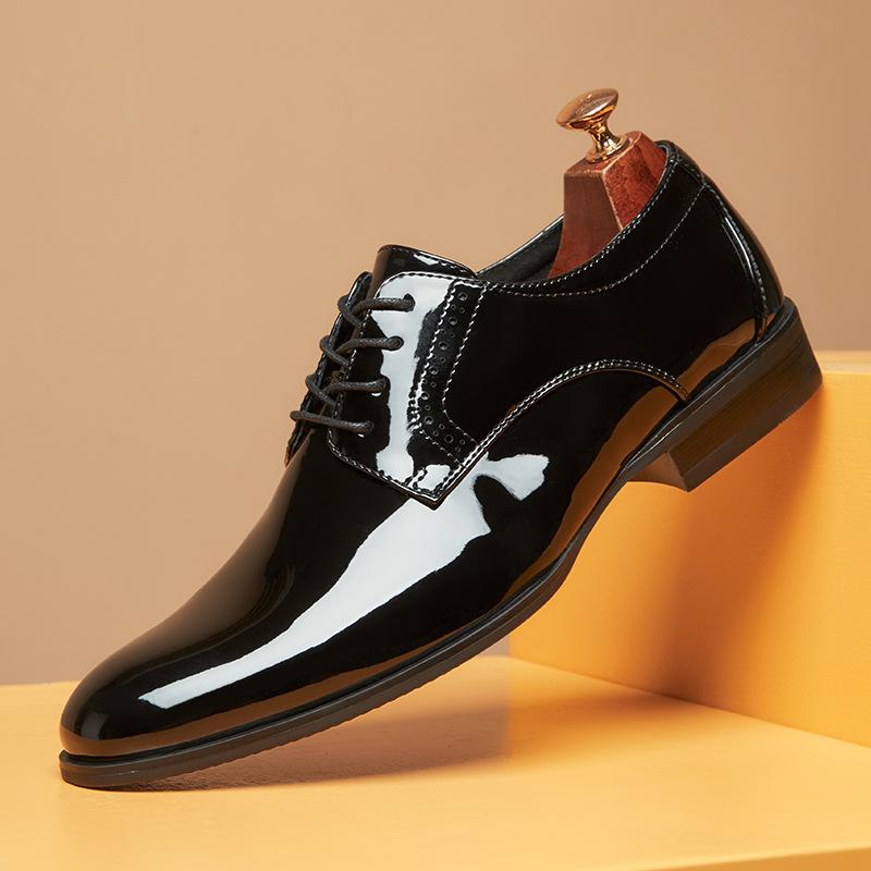 British Brock glossy pointed leather shoes men s carved patent leather dress shoes casual lace-up wedding shoes derby 39
British Brock glossy pointed leather shoes men s carved patent leather dress shoes casual lace-up wedding shoes derby 39
